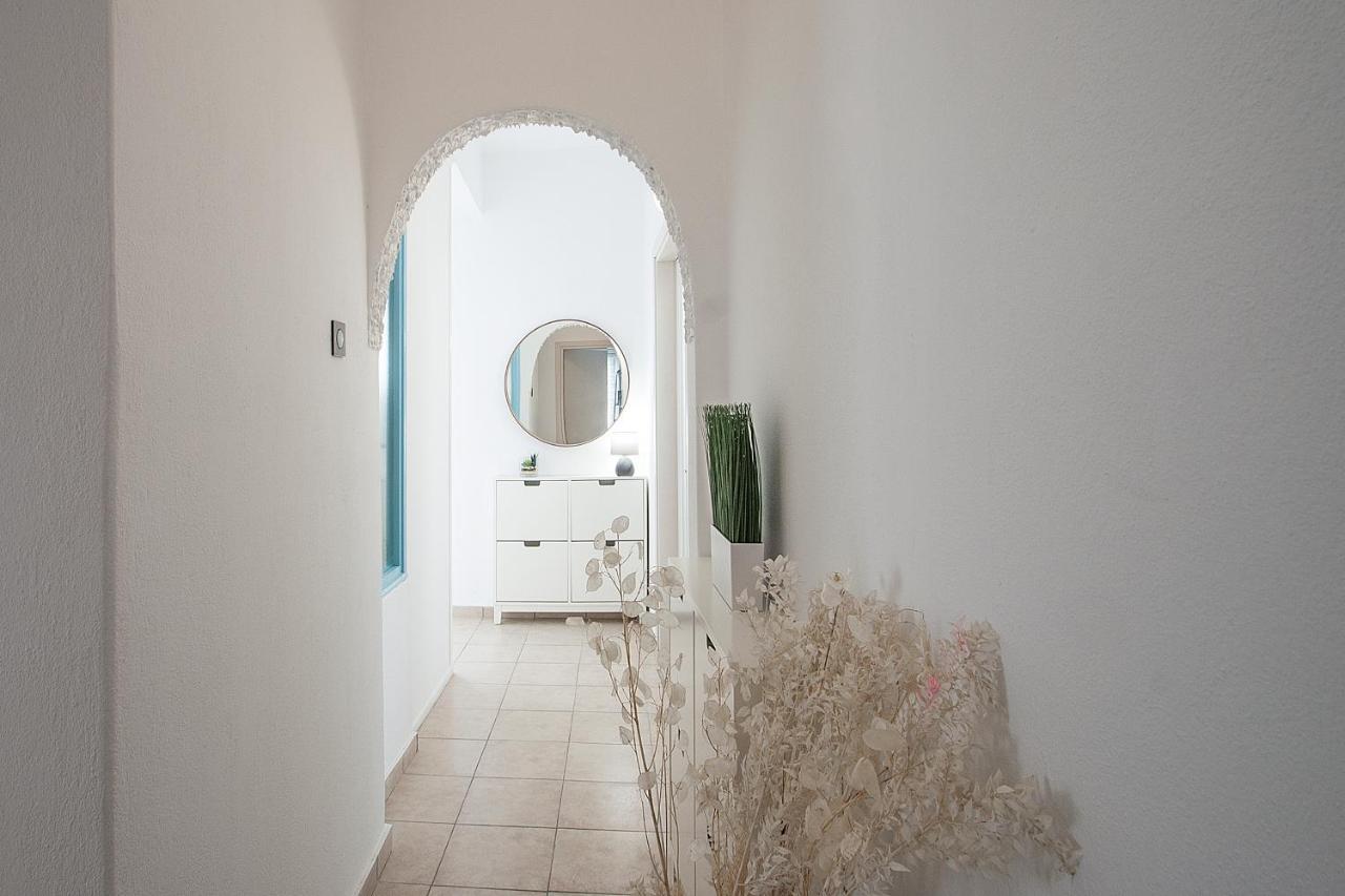 Capolavoro, Boutique Apartment With Unique Rooftop Скиатос Экстерьер фото